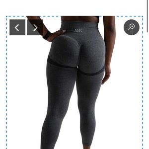 Gray Booty Scrunch Rosa Leggings